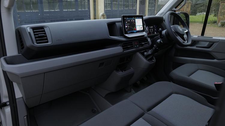 Volkswagen CRAFTER CR35 LWB DIESEL FWD 2.0 TDI 140PS Commerce ETG Dropside Auto